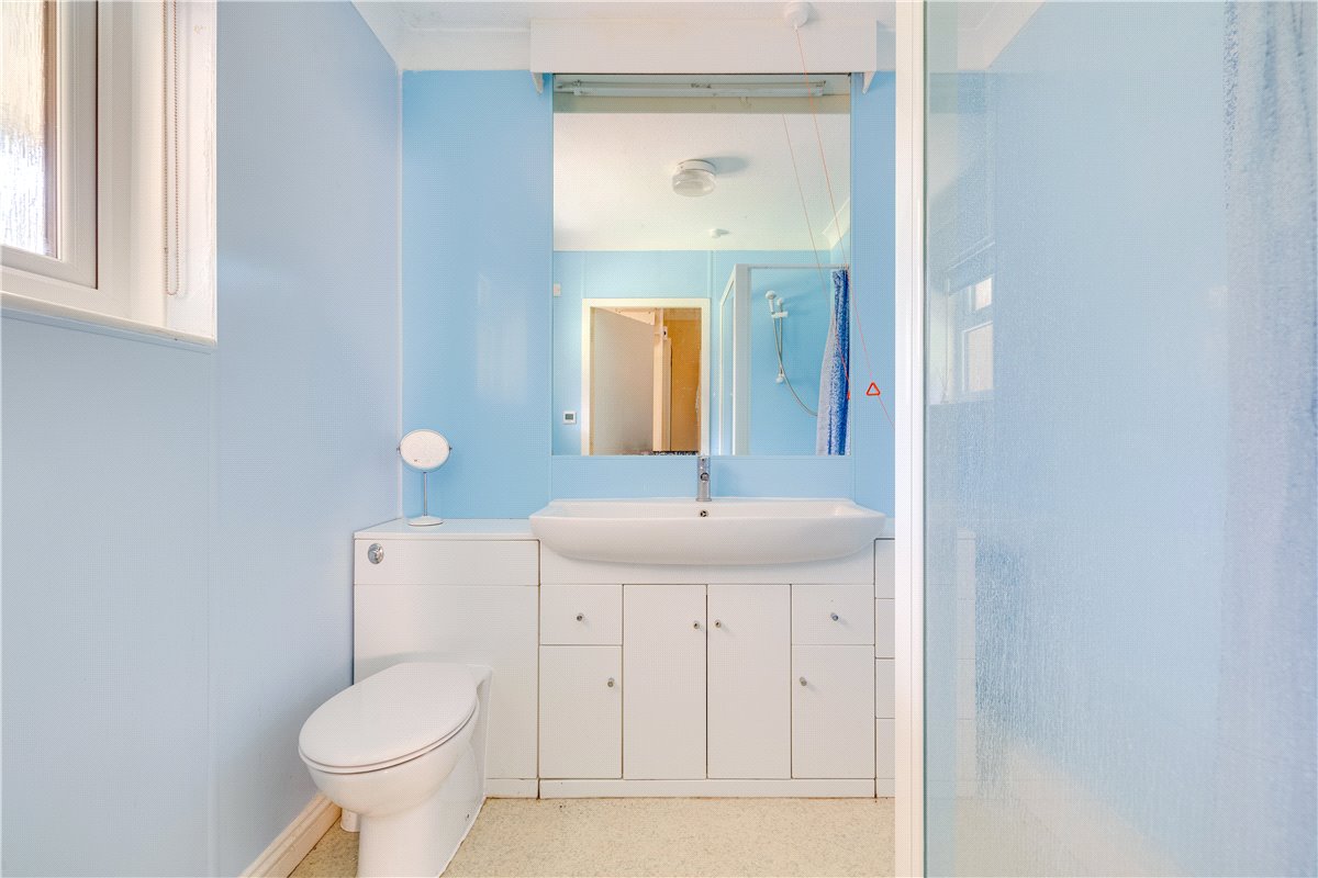 1 bedroom flat, Clarence Lane, London SW15 - Sold STC