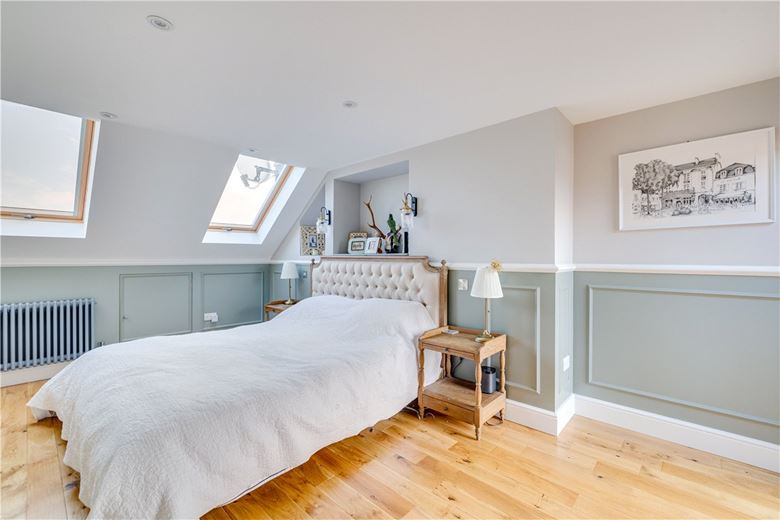 4 bedroom house, Replingham Road, London SW18 - Sold