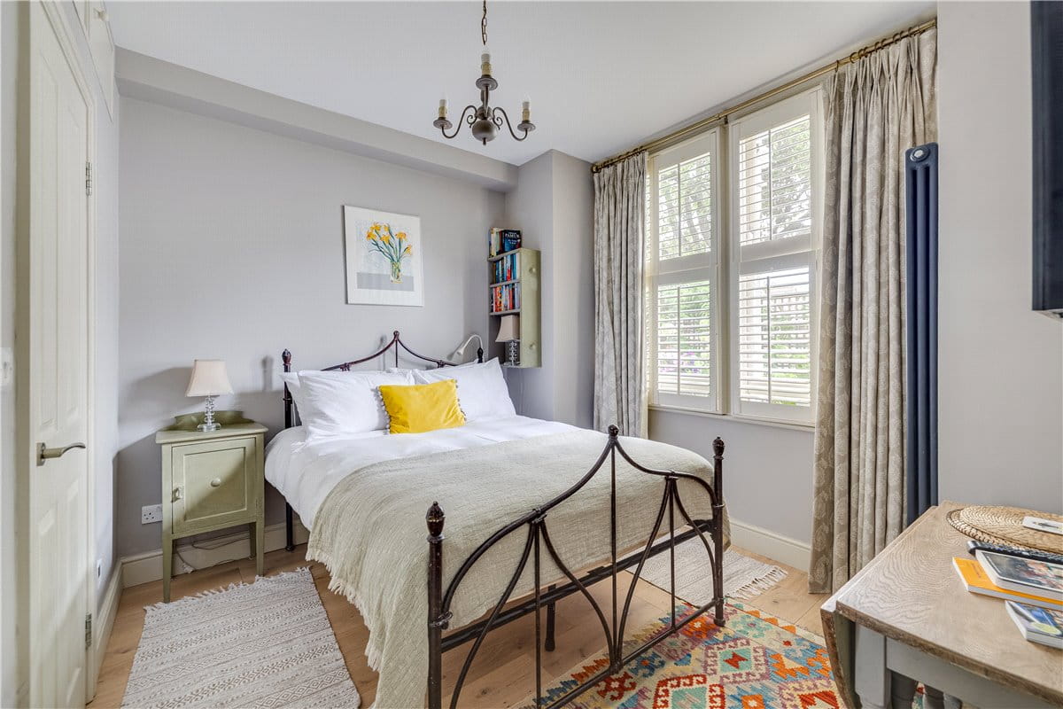 2 bedroom flat, Trentham Street, London SW18 - Sold STC