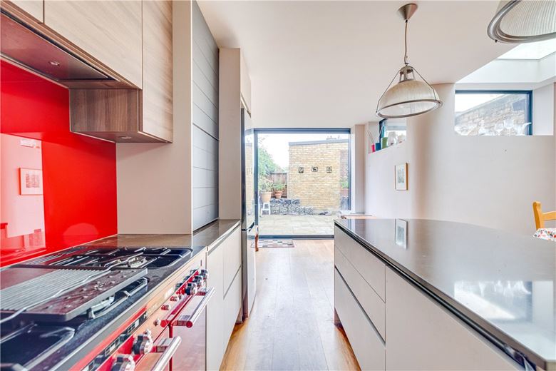 4 bedroom house, Coliston Road, London SW18 - Sold
