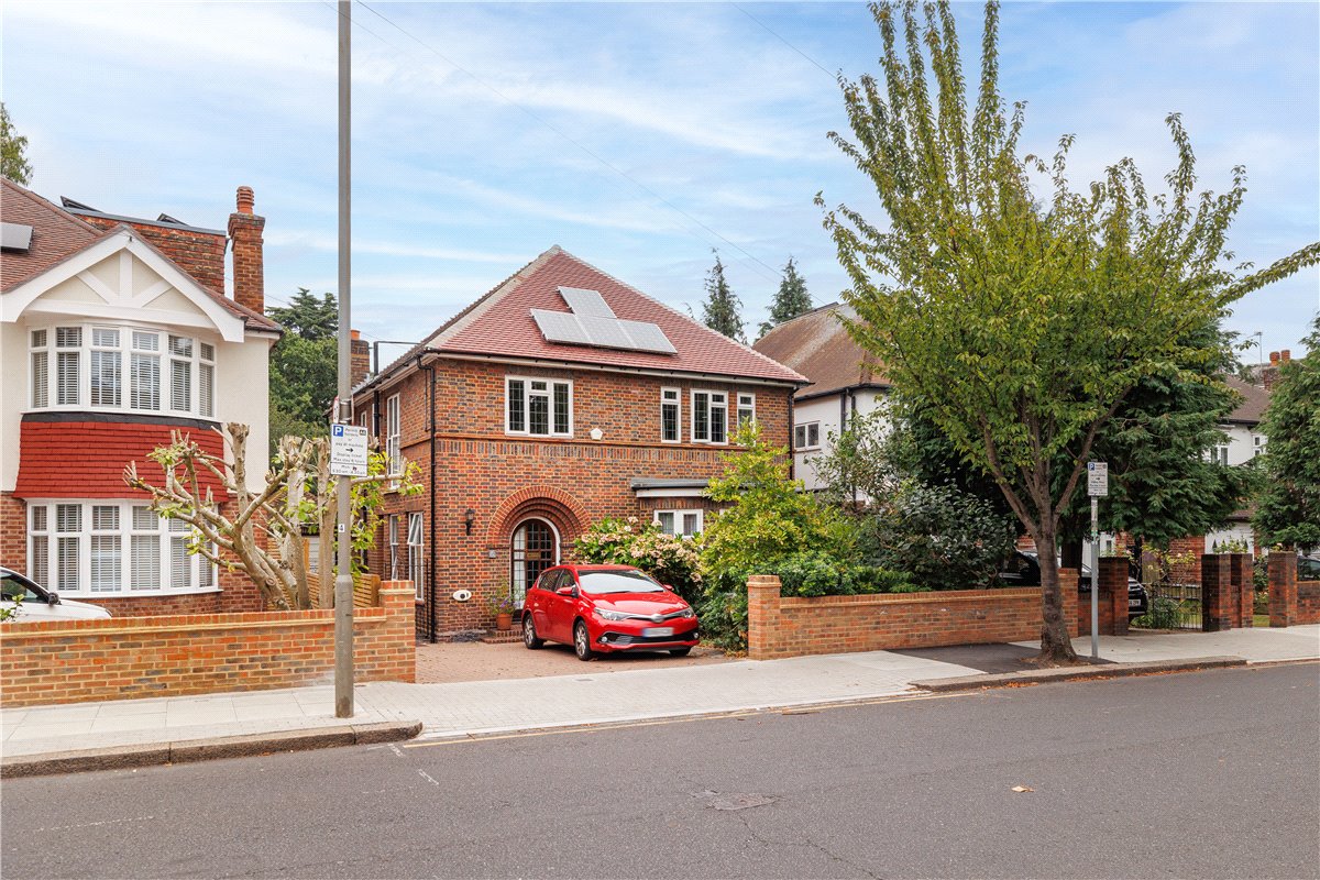 4 bedroom house, West Hill Road, London SW18 - Sold