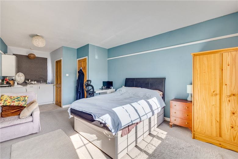 4 bedroom house, Limes Avenue, London SW13 - Available