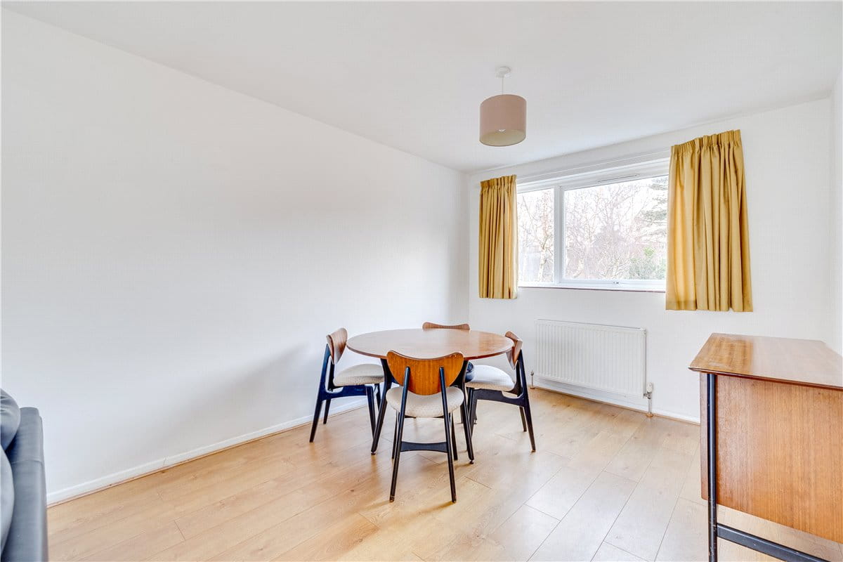 2 bedroom flat, Albert Drive, London SW19 - Sold