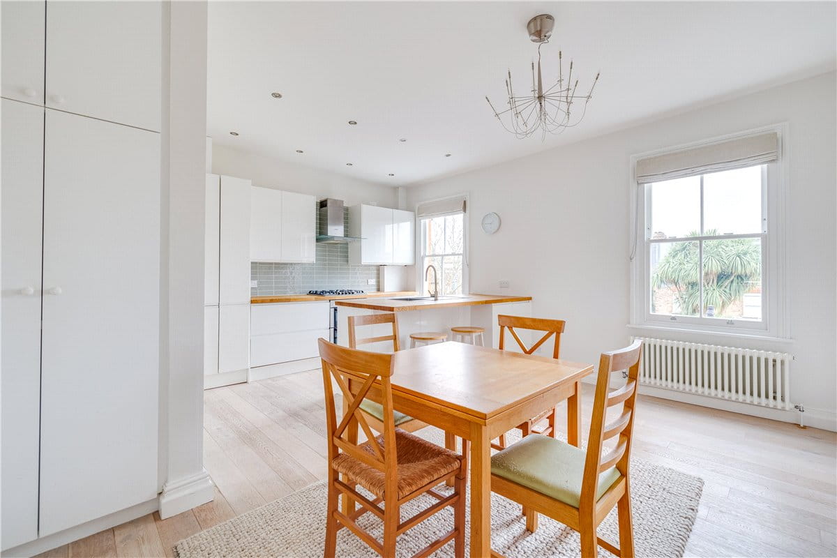 2 bedroom maisonette, Heythorp Street, London SW18 - Sold