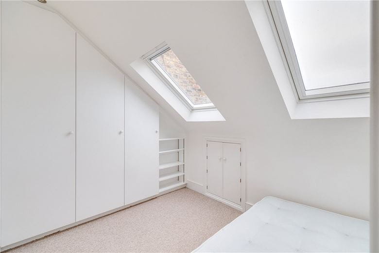 2 bedroom maisonette, Heythorp Street, London SW18 - Sold