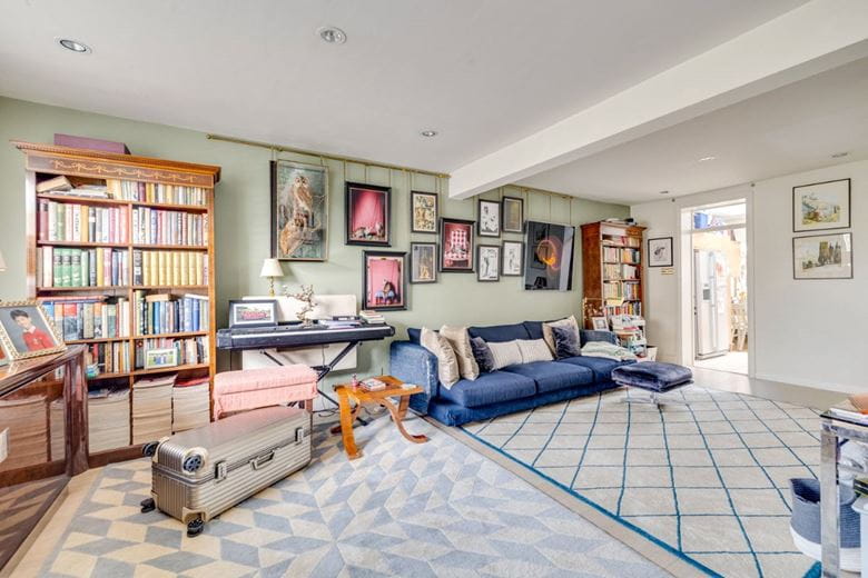 4 bedroom house, Cross Street, London SW13 - Available