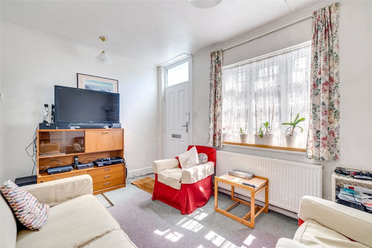 2 bedroom cottage, Archway Street, London SW13 - Available