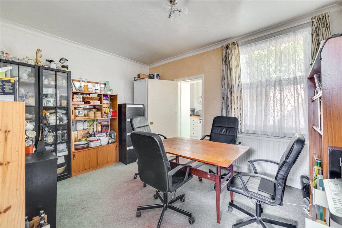 2 bedroom cottage, Archway Street, London SW13 - Available