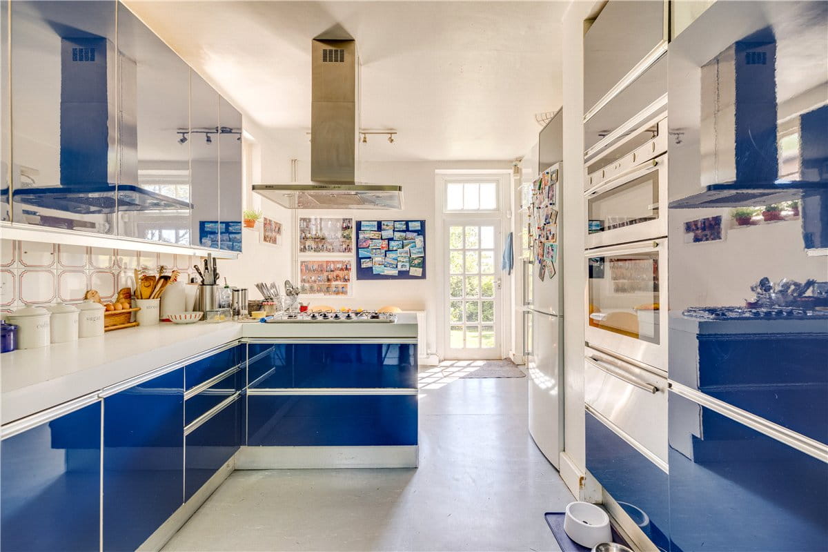 4 bedroom house, Albert Drive, London SW19 - Available