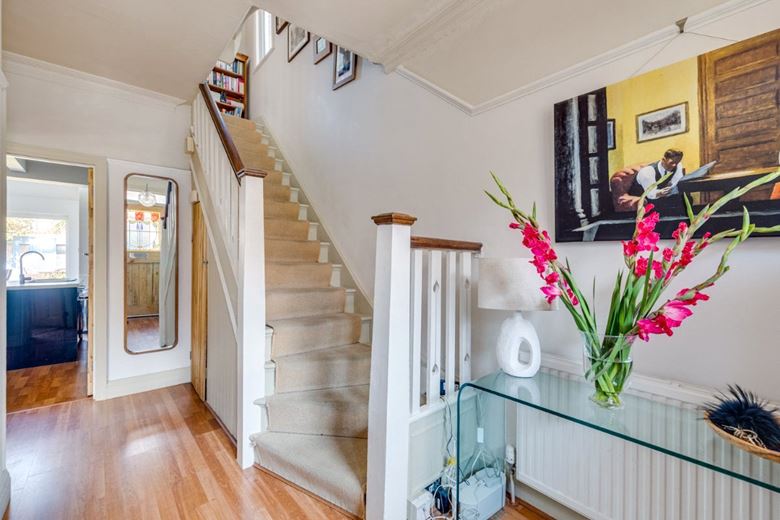 4 bedroom house, Kingsway, London SW14 - Sold STC