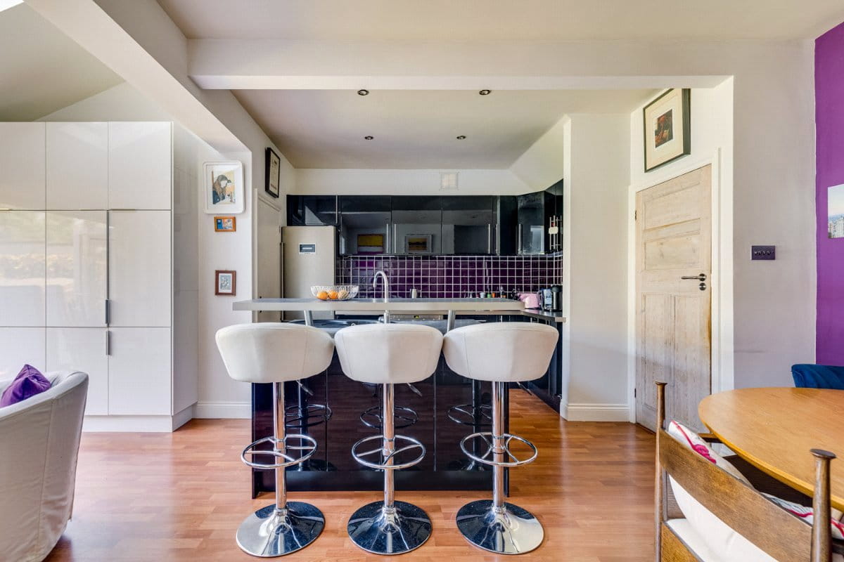 4 bedroom house, Kingsway, London SW14 - Sold STC