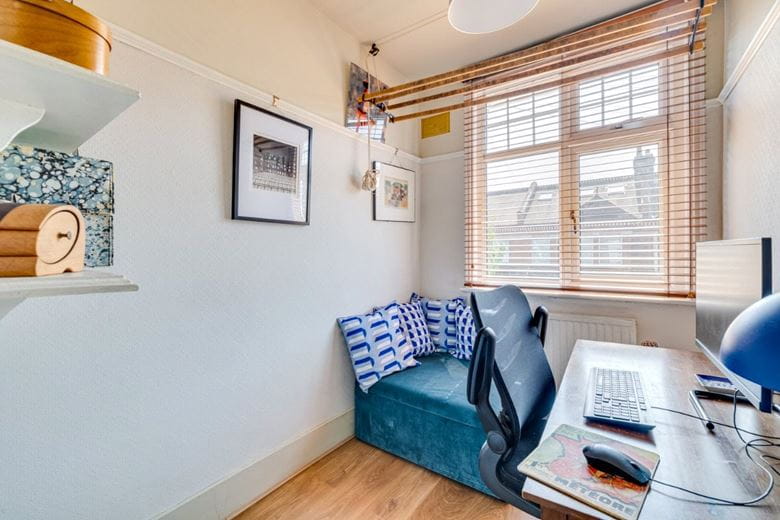 4 bedroom house, Kingsway, London SW14 - Sold STC