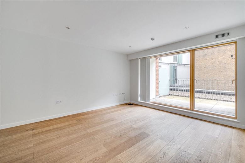1 bedroom flat, Hardwicks Square, London SW18 - Available