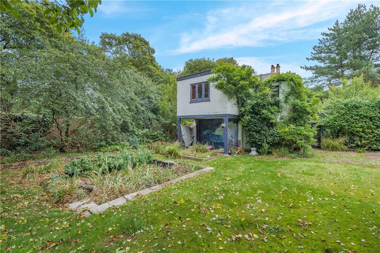 5 bedroom house, Roehampton Vale, London SW15 - Available