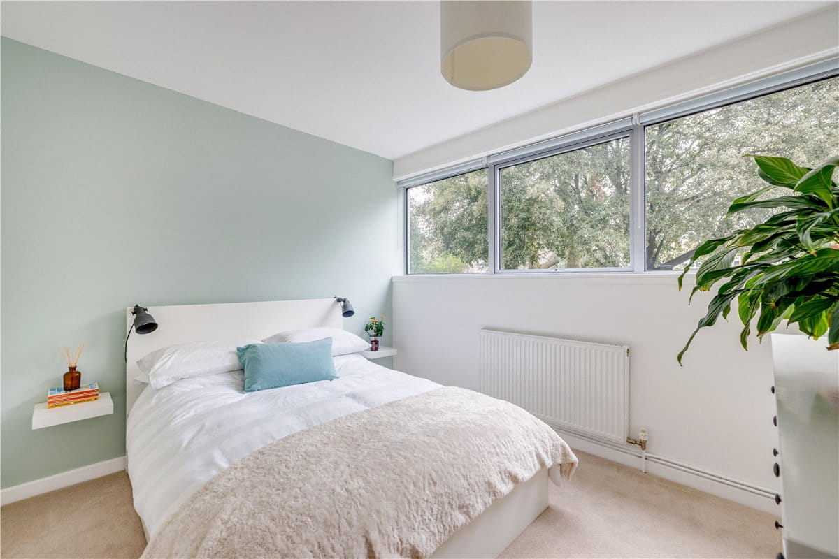 2 bedroom maisonette, Claudia Place, London SW19 - Available
