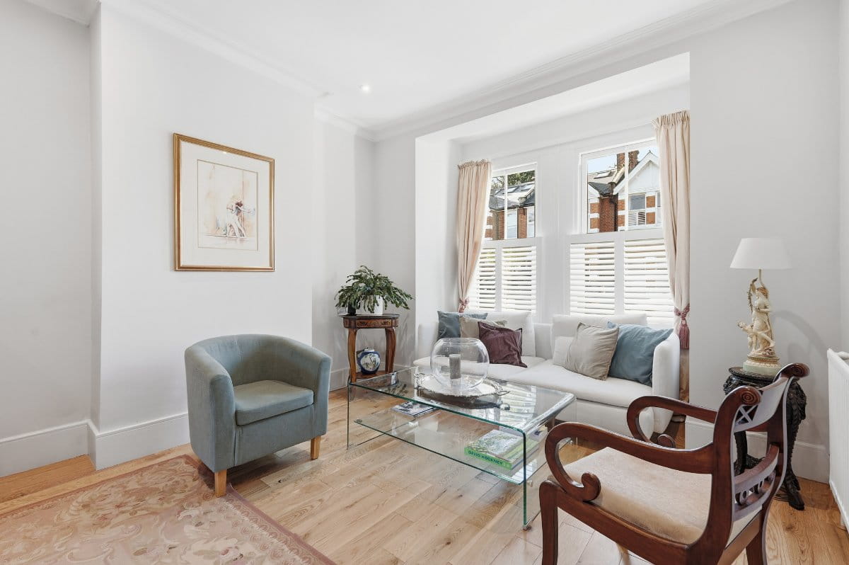 4 bedroom house, Second Avenue, London SW14 - Available