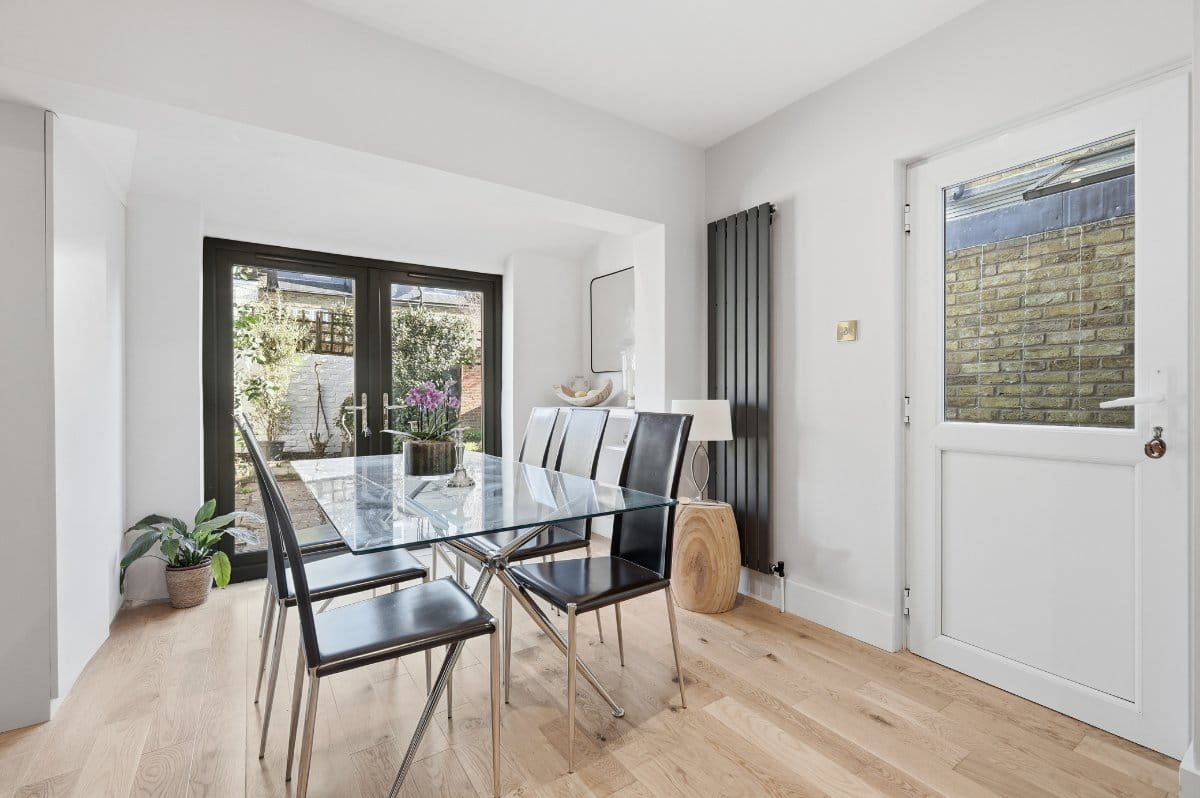 4 bedroom house, Second Avenue, London SW14 - Available