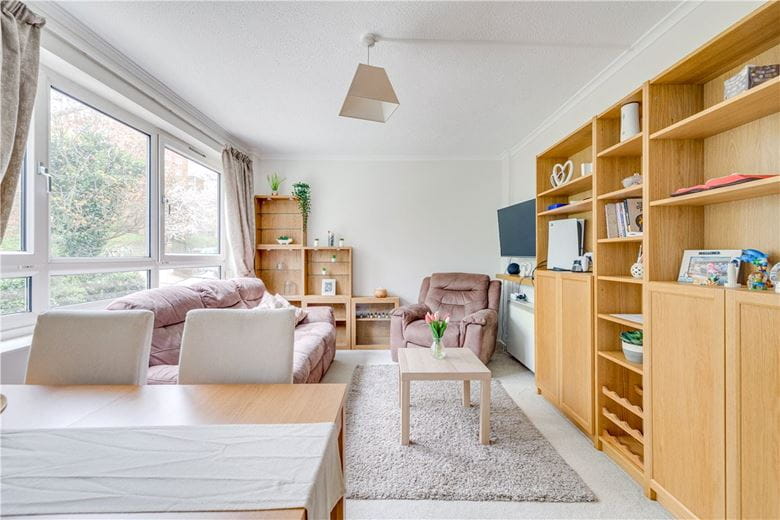 2 bedroom flat, Whitlock Drive, London SW19 - Available