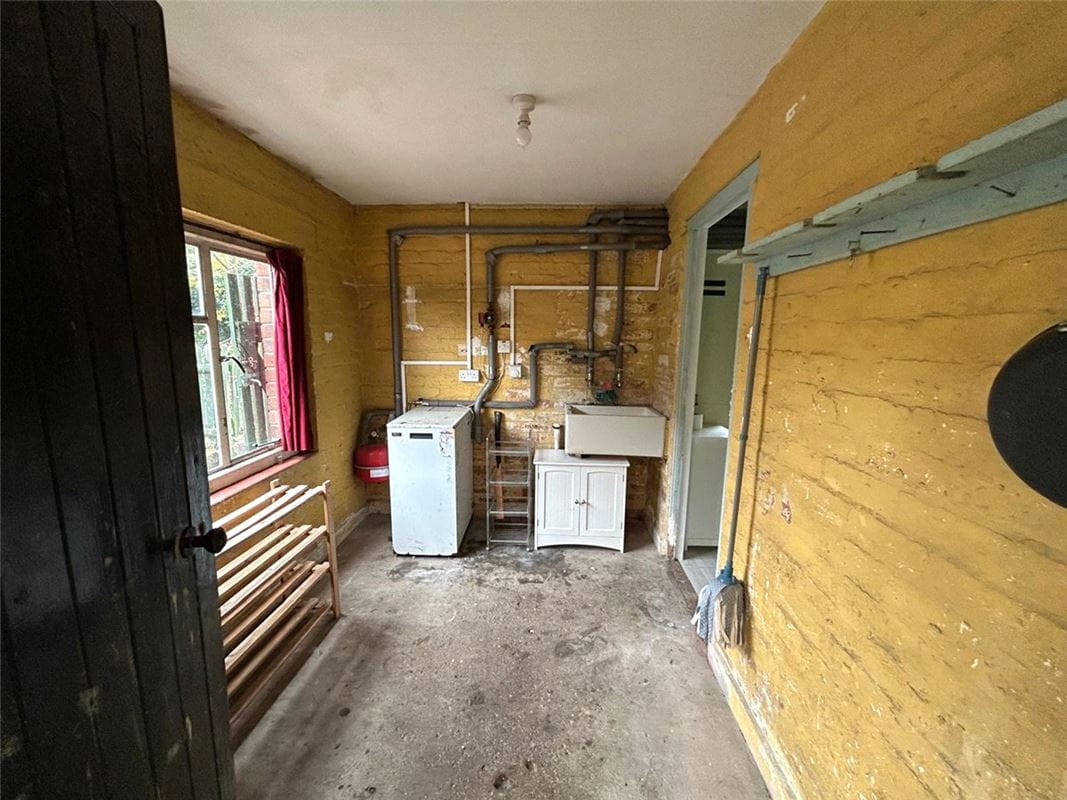 3 bedroom house, Llangedwyn, Oswestry SY10 - Available