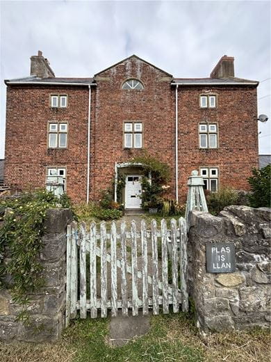 5 bedroom house, Waen Road, Dyserth LL18 - Available
