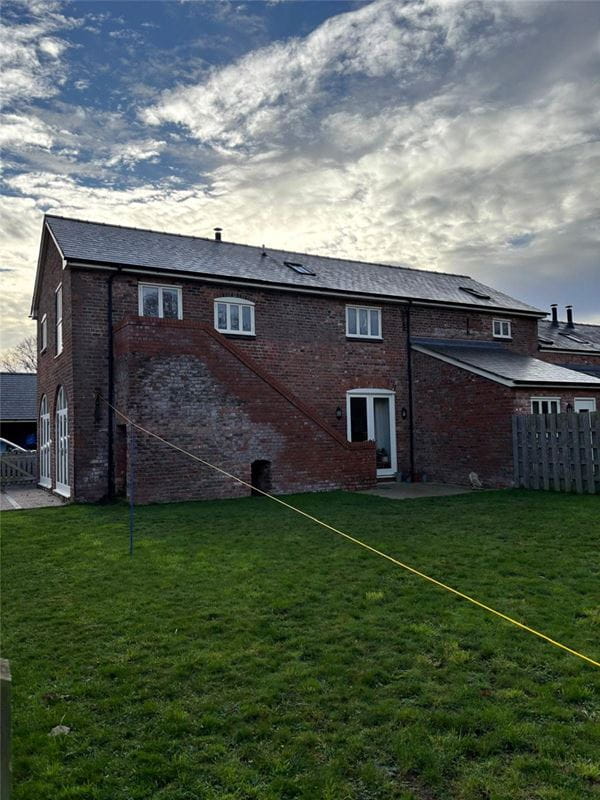 3 bedroom house, Pentre Lane, Rhuddlan LL18 - Available