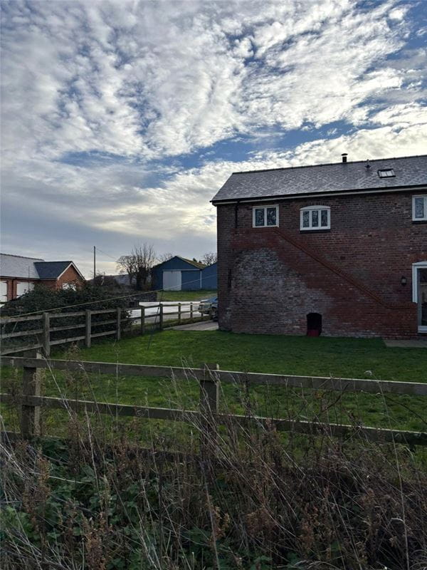 3 bedroom house, Pentre Lane, Rhuddlan LL18 - Available