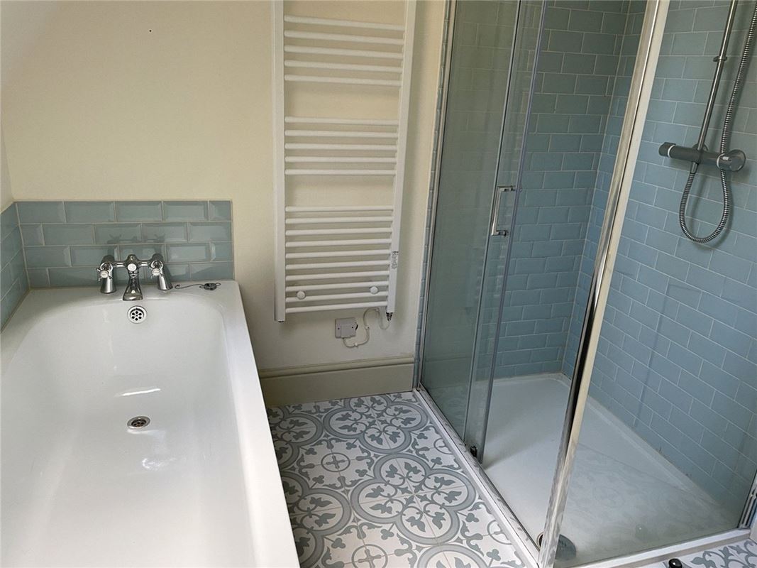 3 bedroom house, Bodnant, Tal-Y-Cafn LL28 - Available