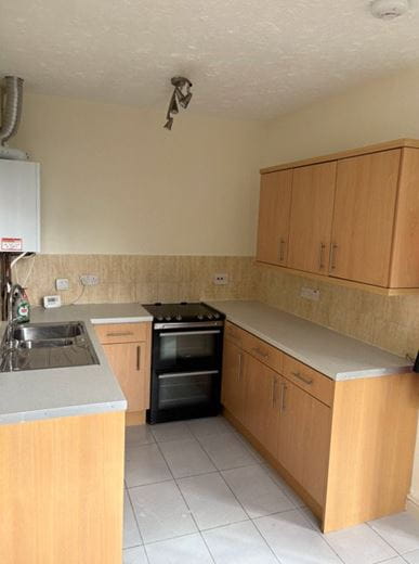 2 bedroom flat, Ffordd Pennant, Eglwysbach LL28 - Available