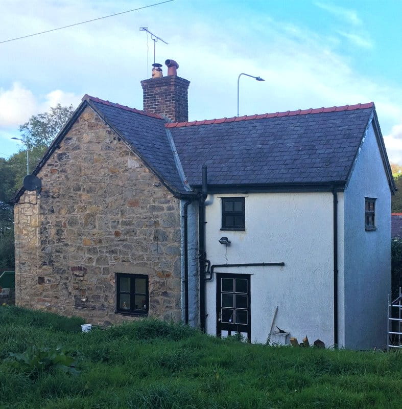 2 bedroom house, Wrexham Road, Pontblyddyn CH7 - Available