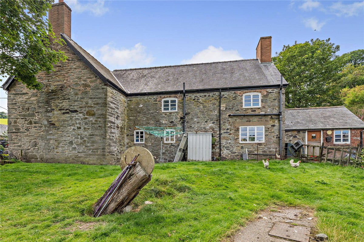 151 acres Farm, Tregeiriog, Llangollen LL20 - Available