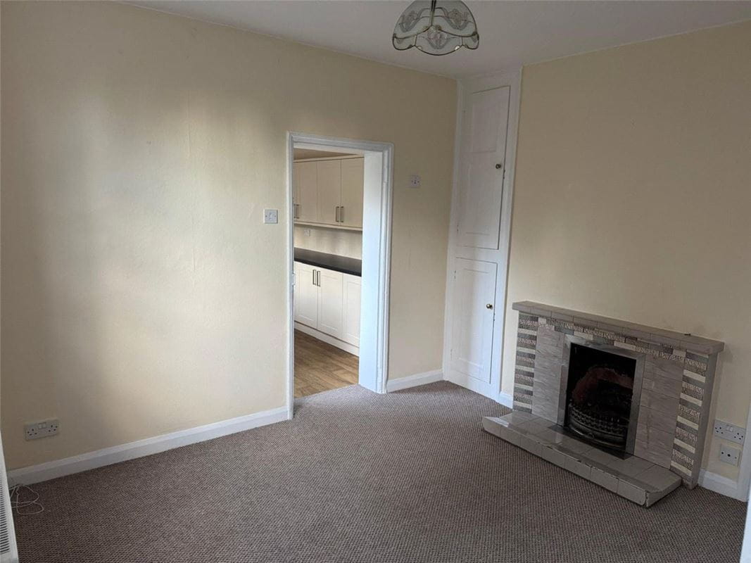 2 bedroom house, Cumbers, Hanmer SY13 - Available