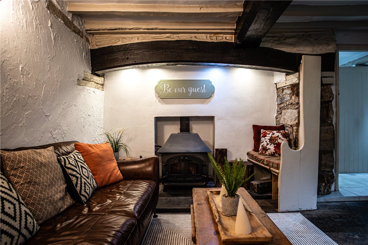 2 acres House, Abbey Road, Llangollen LL20 - Available
