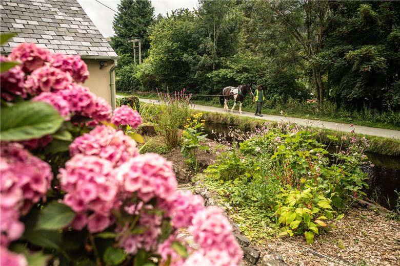 2 acres House, Abbey Road, Llangollen LL20 - Available