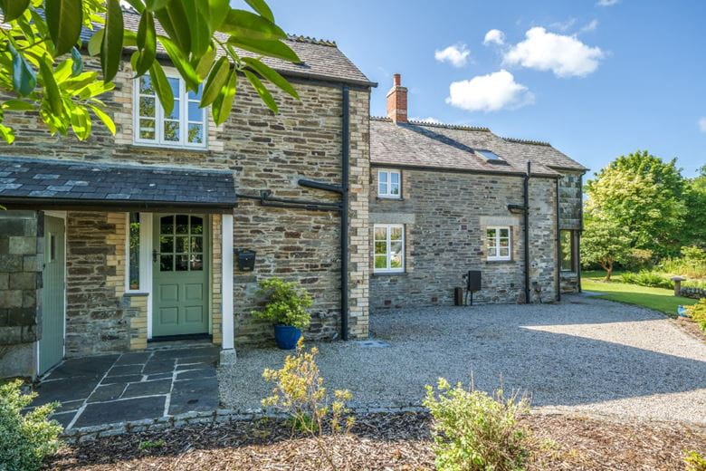 6 bedroom house, St. Keyne, PL14 - Available