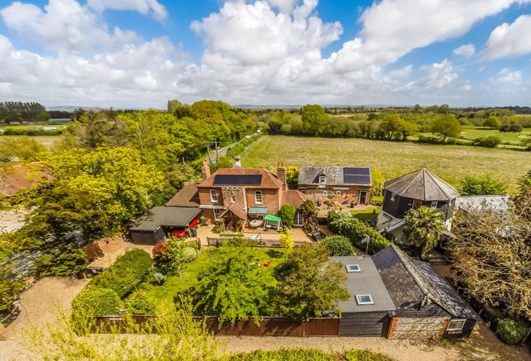 5 bedroom house, Selsey Road, Hunston PO20 - Available
