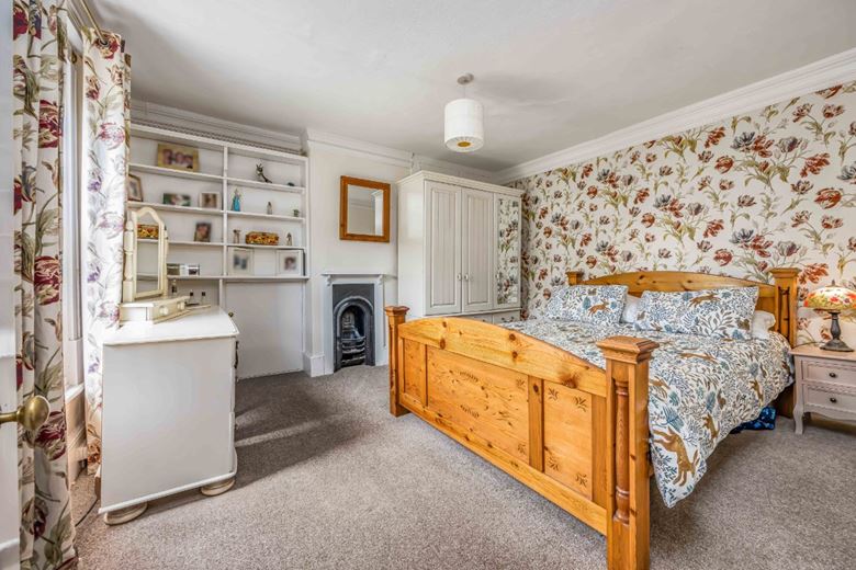 5 bedroom house, Hunston Mill House & Cottages, Selsey Road PO20 - Available