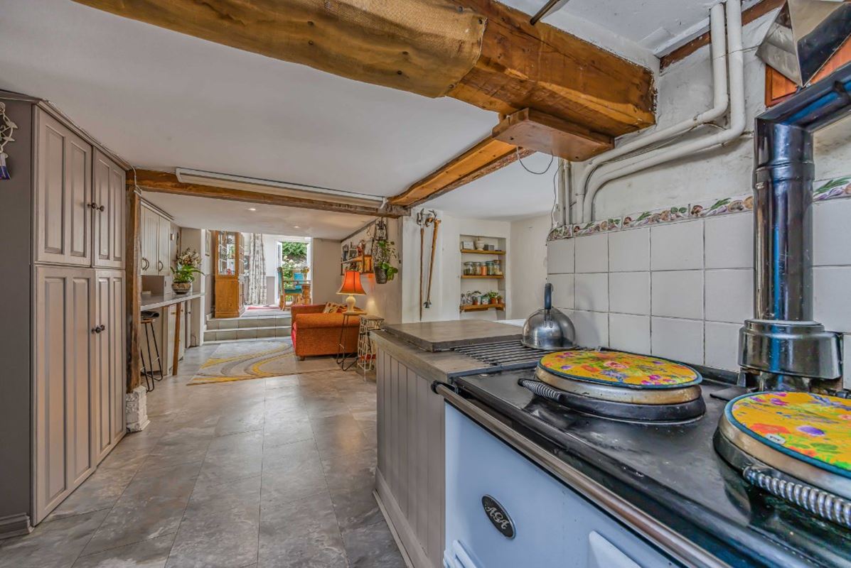 5 bedroom house, Hunston Mill House & Cottages, Selsey Road PO20 - Available