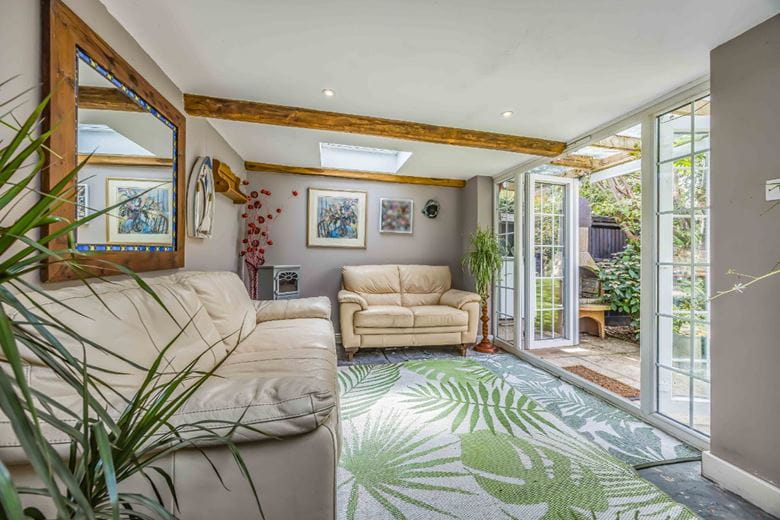 5 bedroom house, Hunston Mill House & Cottages, Selsey Road PO20 - Available