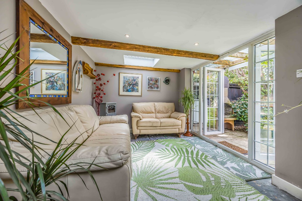 5 bedroom house, Hunston Mill House & Cottages, Selsey Road PO20 - Available