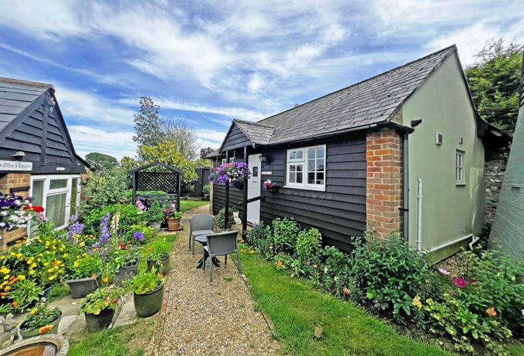 5 bedroom house, Hunston Mill House & Cottages, Selsey Road PO20 - Available
