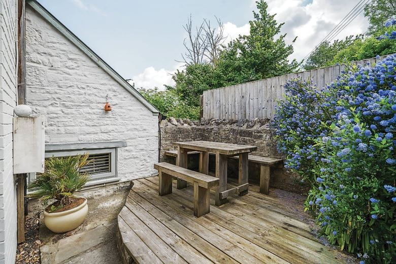 7 bedroom house, School Lane, Compton Dundon TA11 - Available