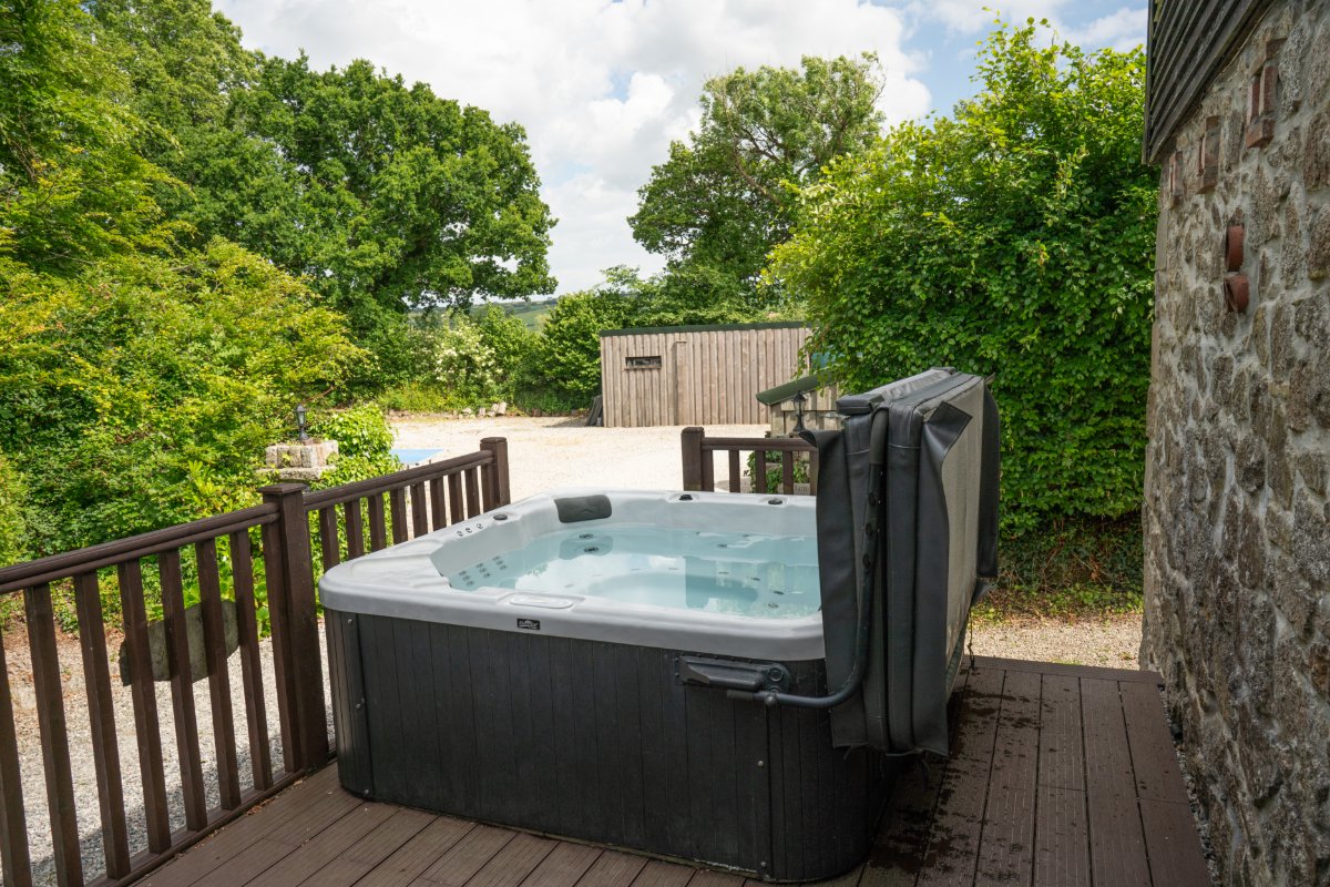 5 bedroom house, Liskeard Road, Callington PL17 - Available