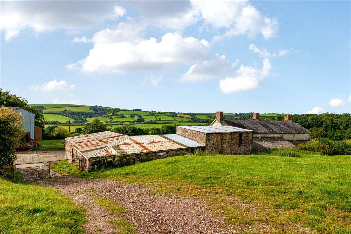 4 bedroom house, Ashbrittle, Wellington TA21 - Available