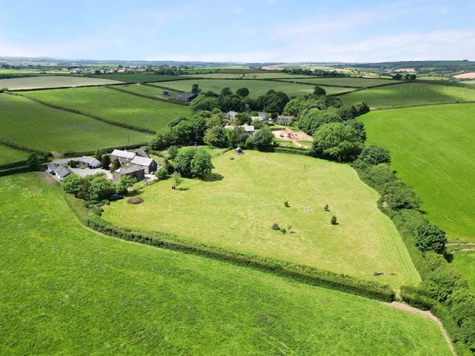 9 bedroom house, Pelynt, Looe PL13 - Available
