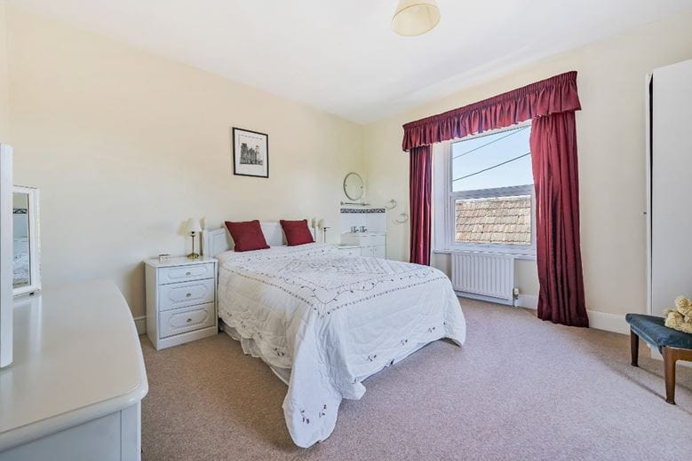 6 bedroom house, Glastonbury Road, Meare BA6 - Available