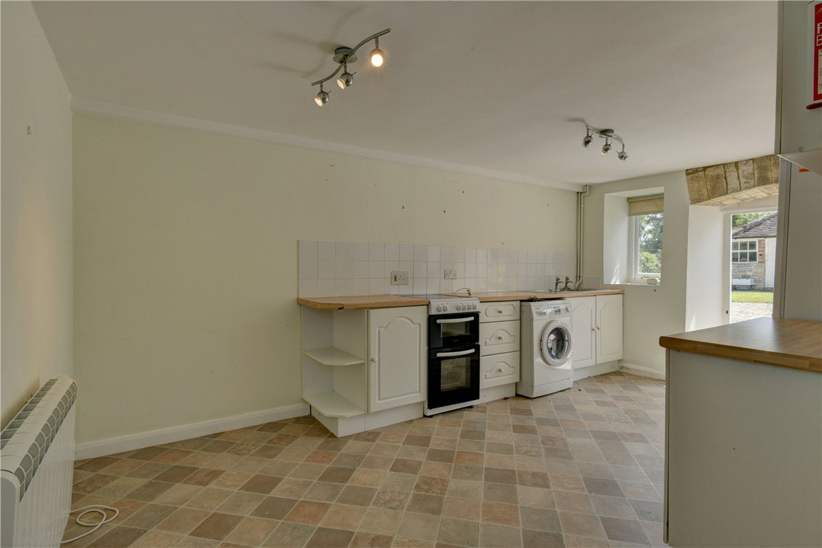  bedroom house, Moorside, Sturminster Newton DT10 - Available