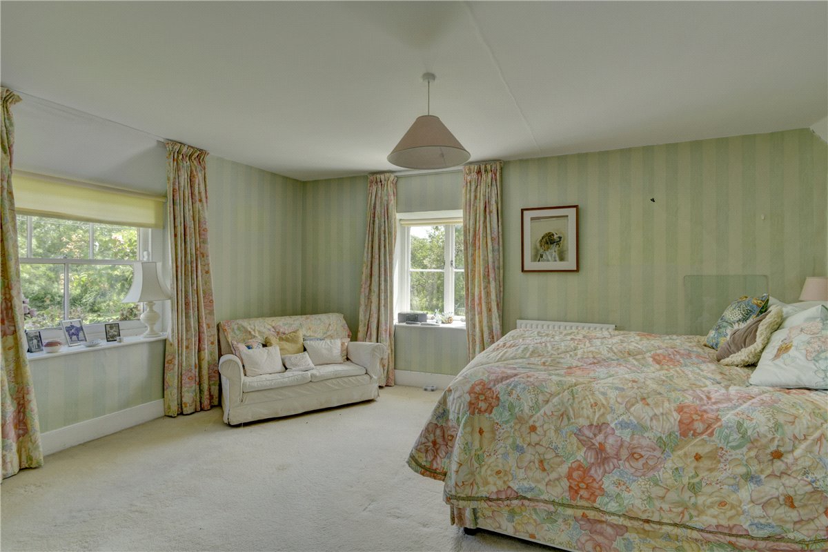  bedroom house, Moorside, Sturminster Newton DT10 - Available