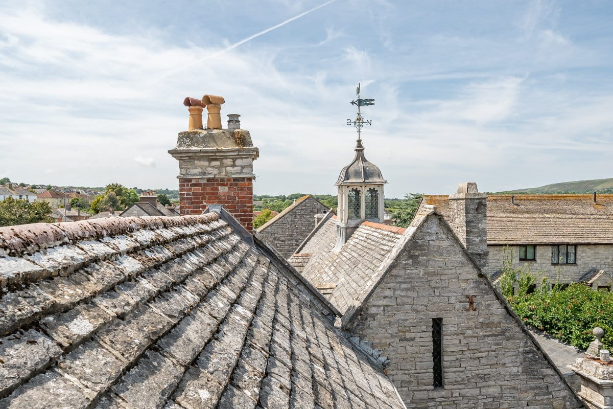 8 bedroom house, High Street, Swanage BH19 - Available