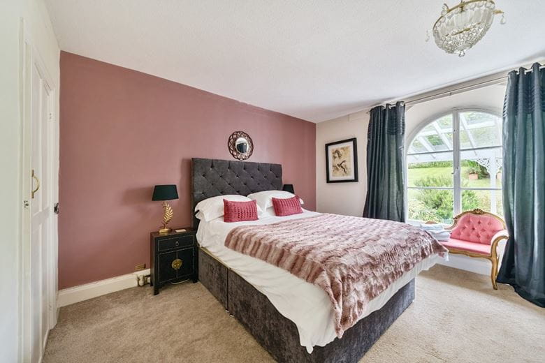 14 bedroom house, Landkey Road, Barnstaple EX32 - Available