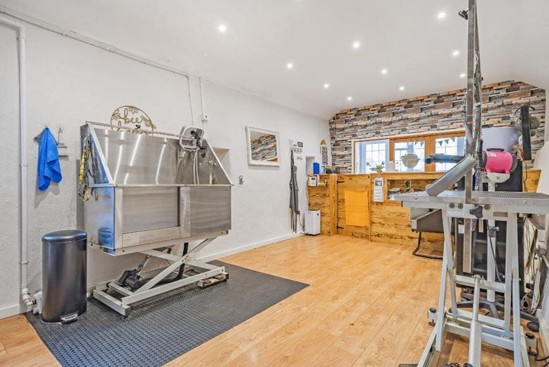 5 bedroom house, Lender Lane, Mullion TR12 - Available